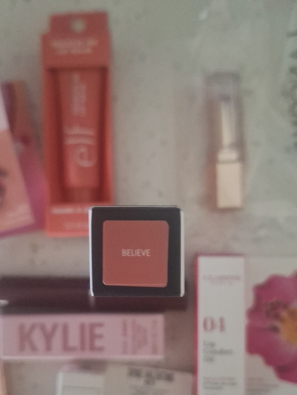 Perfect Pout Bundle - Picture 7 of 8